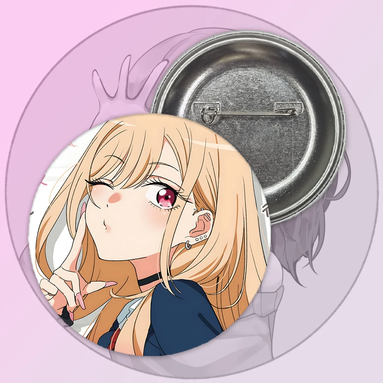 Значок Ця порцелянова лялечка закохалася – Марін Кітагава